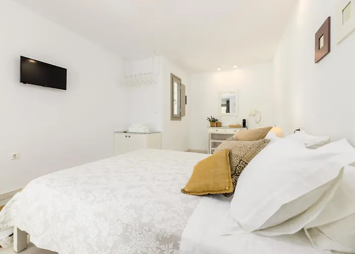 Perivoli Rooms